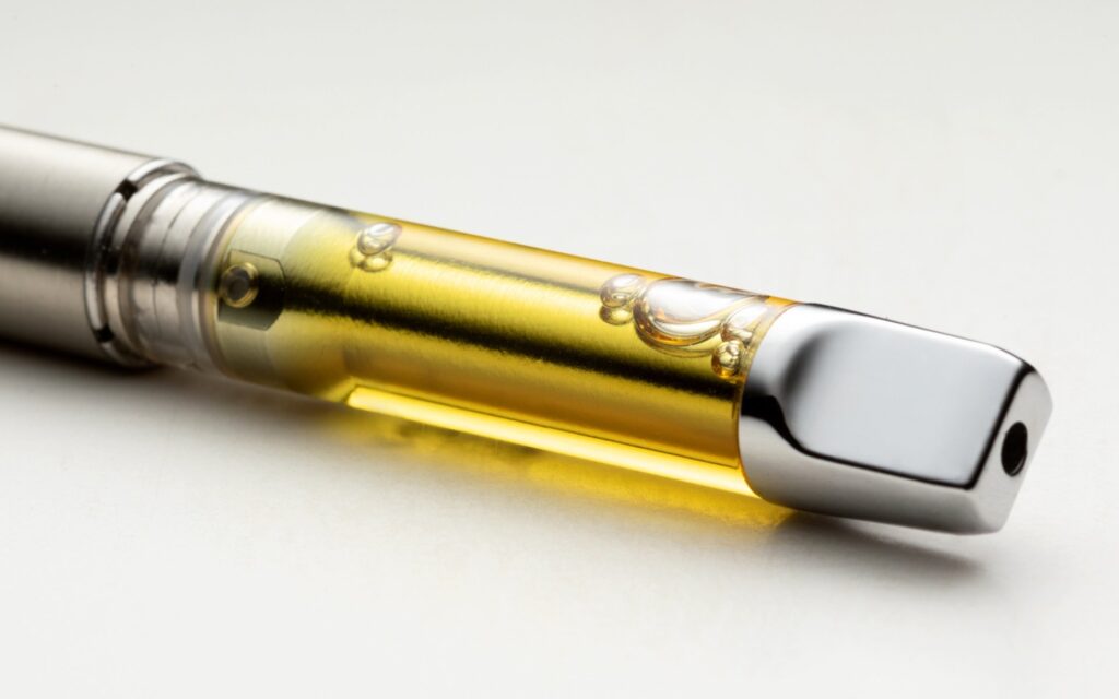 Who should use a weed pen? Exploring the ideal user profiles